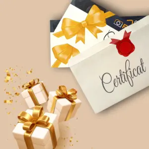 Card cadou elegant cu funde aurii și plic sigilat, însoțit de cadouri decorative albe cu panglici aurii