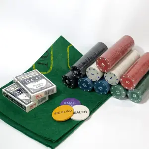 set poker 500 jetoane cu cărți și material verde